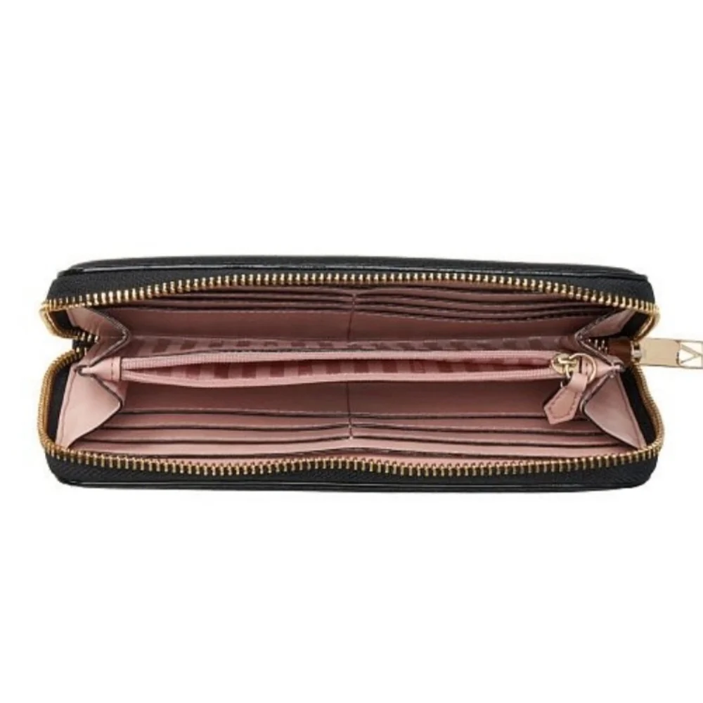NEW Victoria Secret Full Size Wallet Quilted style perfect as a gift - Picture 3 of 8